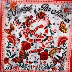 NWT Knockoff Gucci Red and Pink Snake Print Scarf (Knockoff, Dupe)